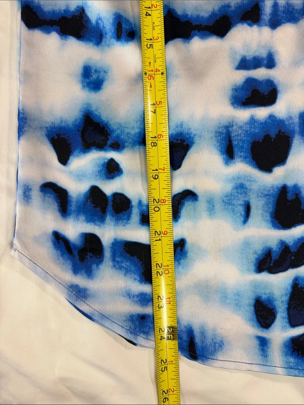 Boston Proper Blue and White Tie-Dye Womens Short Sleeve Top Size Medium - Picture 7 of 7
